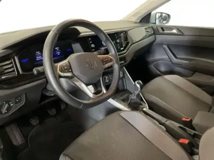 Photo 9 Volkswagen Polo 1.0 TSI 95 S&S BVM5 VW Edition