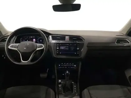 Photo 8 Volkswagen Tiguan 2.0 TDI 150ch DSG7 Elegance