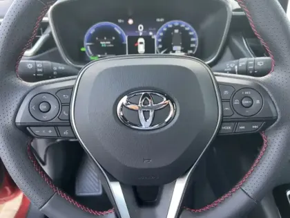 Photo 12 Toyota Corolla 1.8L 140 CH GR SPORT MY25 14