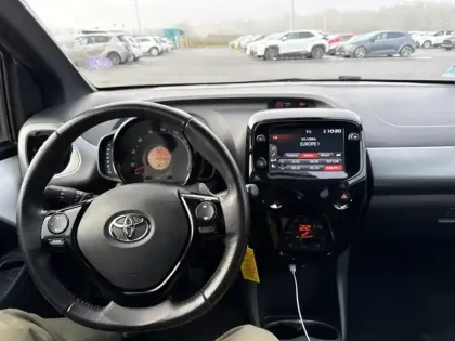 Photo 10 Toyota Aygo 1.0 VVT-i x-night