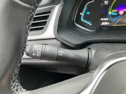 Photo 17 Renault Captur II 1.6 E-TECH Hybrid 145 Techno EDC