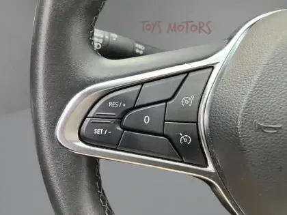 Photo 15 Renault Captur II 1.6 E-TECH Hybrid 145 Techno EDC