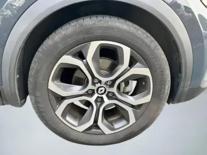 Photo 6 Renault Captur II 1.6 E-TECH Hybrid 145 Techno EDC