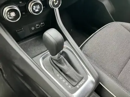 Photo 21 Renault Captur II 1.6 E-TECH Hybrid 145 Techno EDC