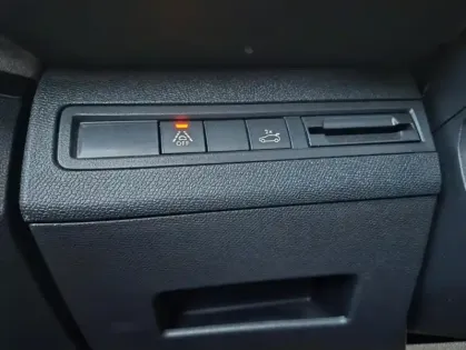 Photo 10 Peugeot 3008 II PureTech 130 S&amp;S GT