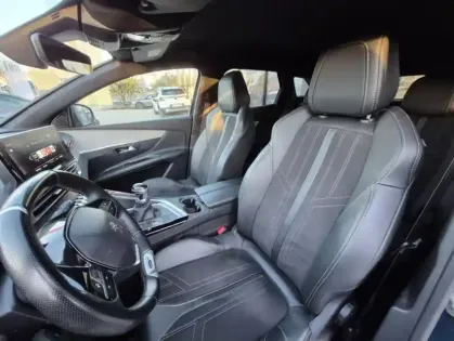 Photo 13 Peugeot 3008 II PureTech 130 S&amp;S GT