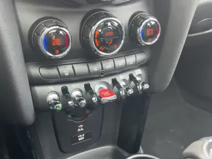 Photo 16 Mini Mini One Edition Camden 102 ch