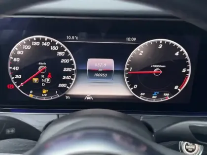 Photo 19 Mercedes Classe E Break 220 d AMG Line