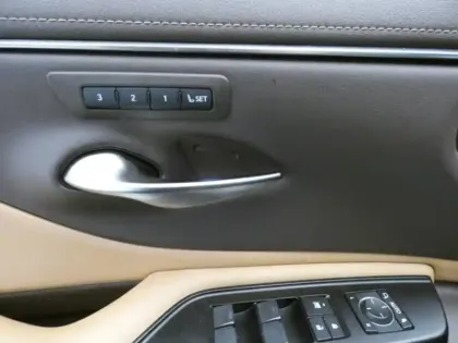 Photo 25 Lexus Es 300H LUXE HYBRIDE MY20 APP