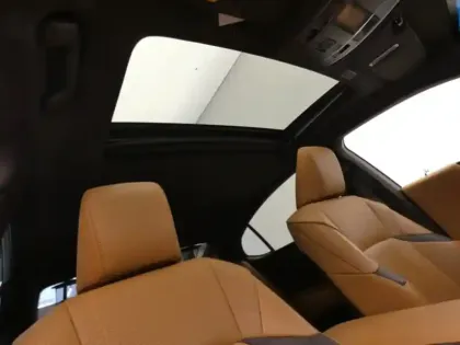 Photo 24 Lexus Es 300H LUXE HYBRIDE MY20 APP