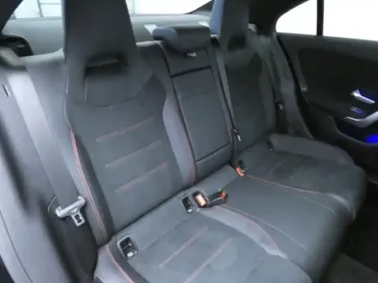 Photo 8 Mercedes CLA Coupé 220 d AMG Line