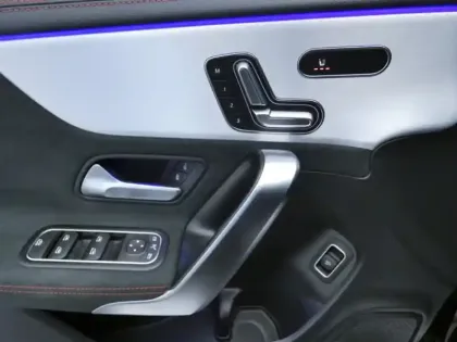 Photo 12 Mercedes CLA Coupé 220 d AMG Line