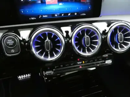 Photo 20 Mercedes CLA Coupé 220 d AMG Line