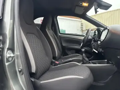 Photo 11 Toyota Aygo 1.0 VVT-i 72 Design