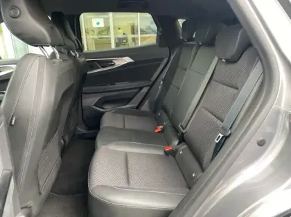 Photo 8 Renault Austral 1.2 E-Tech full hybrid 200ch esprit Alpine - 25