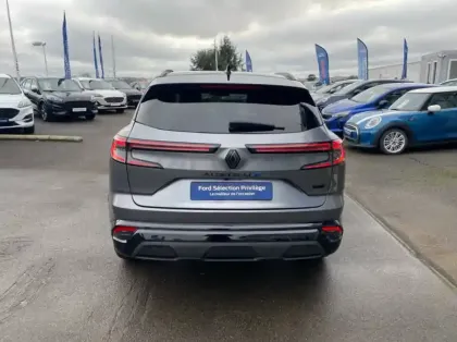 Photo 21 Renault Austral 1.2 E-Tech full hybrid 200ch esprit Alpine - 25