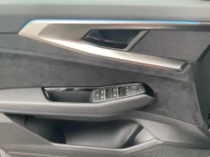 Photo 5 Renault Austral 1.2 E-Tech full hybrid 200ch esprit Alpine - 25