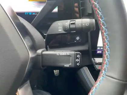 Photo 17 Renault Austral 1.2 E-Tech full hybrid 200ch esprit Alpine - 25