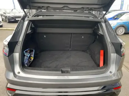 Photo 10 Renault Austral 1.2 E-Tech full hybrid 200ch esprit Alpine - 25