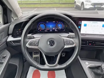 Photo 6 Volkswagen Golf 1.5 TSI ACT OPF 130ch Style