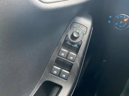 Photo 5 Ford Puma 1.0 Flexifuel 125ch S&S mHEV ST-Line