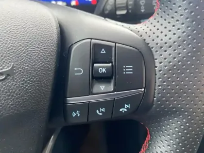 Photo 16 Ford Puma 1.0 Flexifuel 125ch S&S mHEV ST-Line