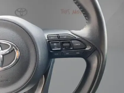 Photo 12 Toyota Yaris Hybride 116h Dynamic MY22