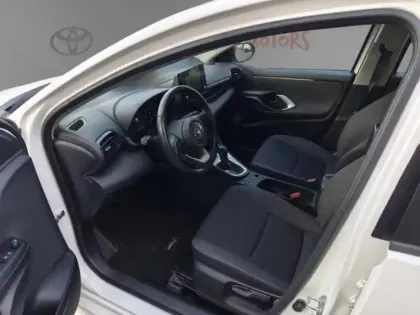 Photo 8 Toyota Yaris Hybride 116h Dynamic MY22