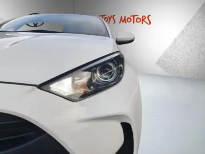 Photo 7 Toyota Yaris Hybride 116h Dynamic MY22