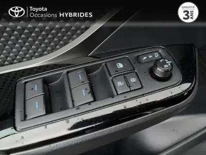 Photo 13 Toyota C-HR  2.0 Hybride 184ch Collection E-CVT