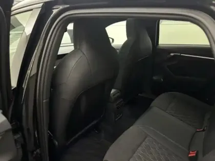 Photo 12 Audi A3  Sportback 45 TFSI e 245ch Competition S tronic 6