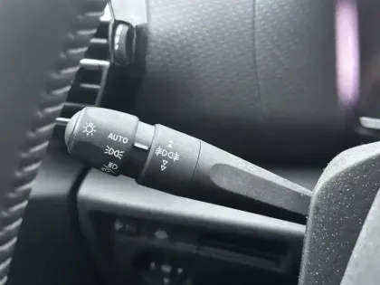 Photo 12 Citroën C4  PureTech 130ch S&S Feel