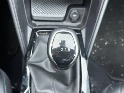 Photo 13 Citroën C4  PureTech 130ch S&S Feel