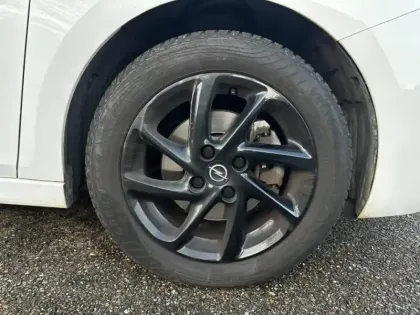 Photo 6 Opel Corsa  1.2 Turbo 130ch Ultimate BVA 2 PLACES