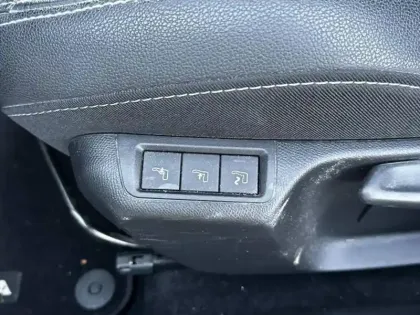 Photo 11 Opel Corsa  1.2 Turbo 130ch Ultimate BVA 2 PLACES