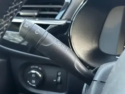 Photo 12 Opel Corsa  1.2 Turbo 130ch Ultimate BVA 2 PLACES