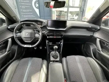 Photo 5 Peugeot 2008  1.2 PureTech 130ch S&S GT