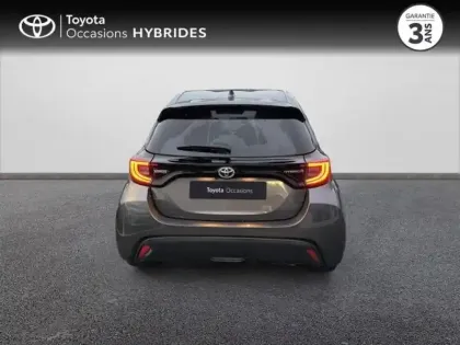 Photo 7 Toyota Yaris  116h Design 5p