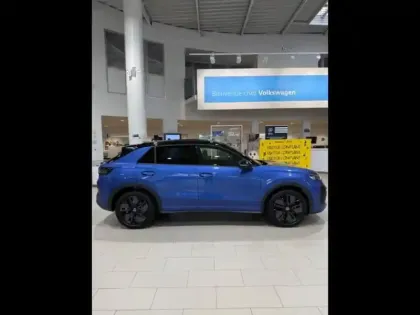 Photo 10 Volkswagen T-roc  1.5 eTSI 150ch R-Line DSG7