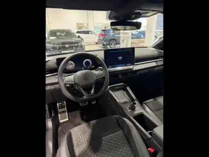 Photo 11 Volkswagen T-roc  1.5 eTSI 150ch R-Line DSG7