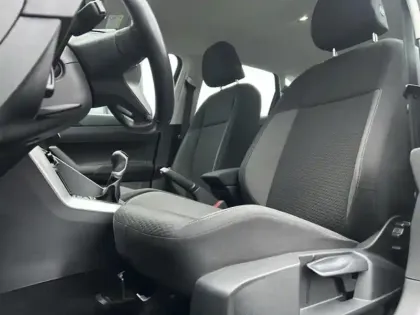 Photo 6 Volkswagen Taigo  1.0 TSI 110ch Life