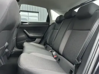 Photo 8 Volkswagen Taigo  1.0 TSI 110ch Life