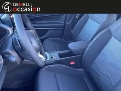 Photo 6 Jeep Avenger  1.2 Turbo T3 100ch MHEV Altitude BVR6 eHybrid