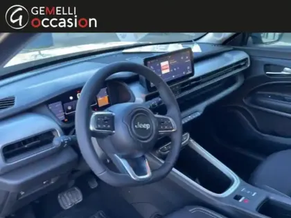 Photo 7 Jeep Avenger  1.2 Turbo T3 100ch MHEV Altitude BVR6 eHybrid