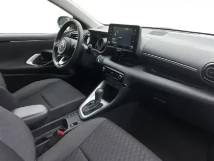 Photo 8 Toyota Yaris  116h Design 5p MC24