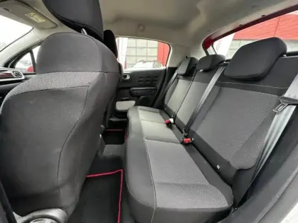 Photo 10 Citroën C3  1.2 PureTech 83ch S&S Shine