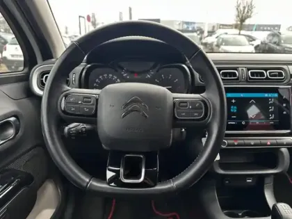 Photo 8 Citroën C3  1.2 PureTech 83ch S&S Shine