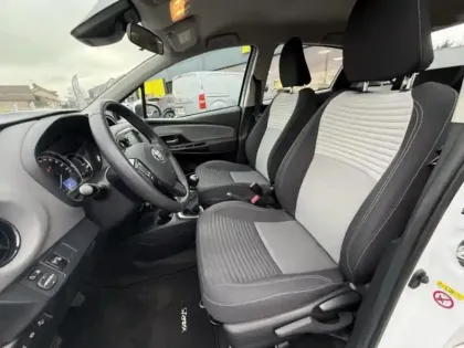 Photo 9 Toyota Yaris  70 VVT-i France Connect 5p MY19