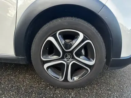 Photo 6 Citroën C3  1.5 BlueHDi 100ch S&S Feel Pack E6.d