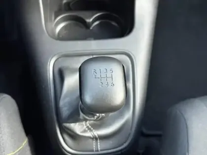 Photo 10 Citroën C3  1.5 BlueHDi 100ch S&S Feel Pack E6.d